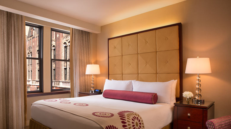 <b>Millennium Knickerbocker Hotel Suite</b>. Images powered by <a href="https://www.leonardoworldwide.com/" title="Leonardo Worldwide" target="_blank">Leonardo</a>.