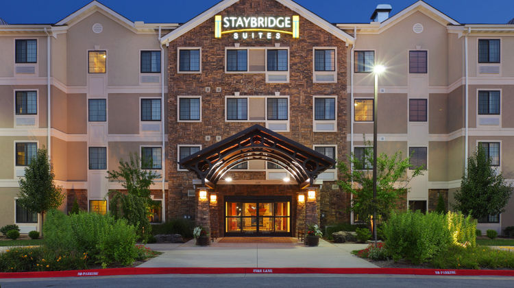 Staybridge Suites Exterior