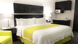 Holiday Inn Express & Suites Angelopolis Suite