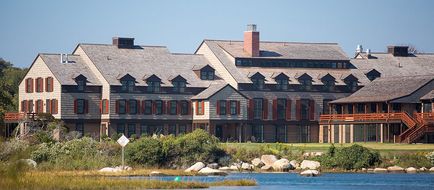Weekapaug Inn Exterior