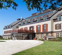 Weekapaug Inn Exterior