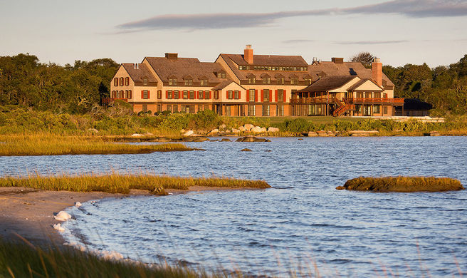 Weekapaug Inn Exterior
