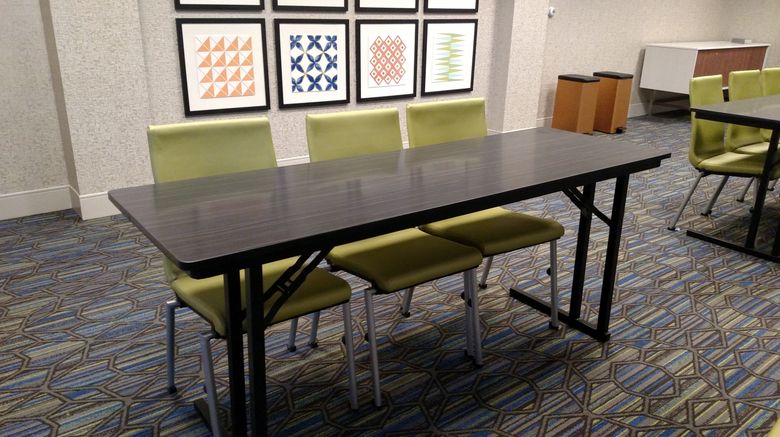 <b>Holiday Inn Express & Suites Tempe Meeting</b>. Images powered by <a href="https://www.leonardoworldwide.com/" title="Leonardo Worldwide" target="_blank">Leonardo</a>.