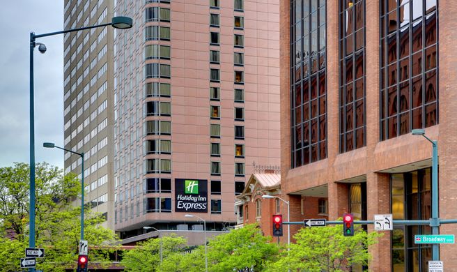 Holiday Inn Express Downtown Denver Htl Exterior