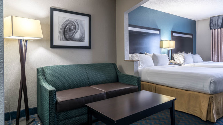 <b>Holiday Inn Express & Suites Room</b>. Images powered by <a href="https://www.leonardoworldwide.com/" title="Leonardo Worldwide" target="_blank">Leonardo</a>.