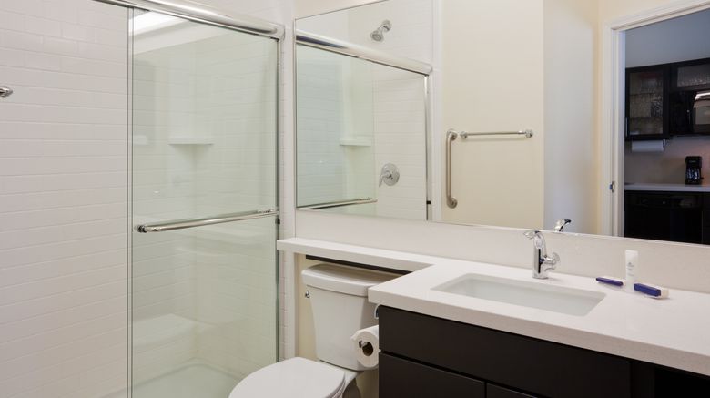 <b>Candlewood Suites Dickinson Room</b>. Images powered by <a href="https://www.leonardoworldwide.com/" title="Leonardo Worldwide" target="_blank">Leonardo</a>.