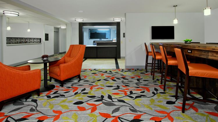 Candlewood Suites Exterior