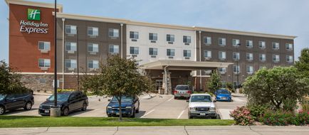 Holiday Inn Express Exterior