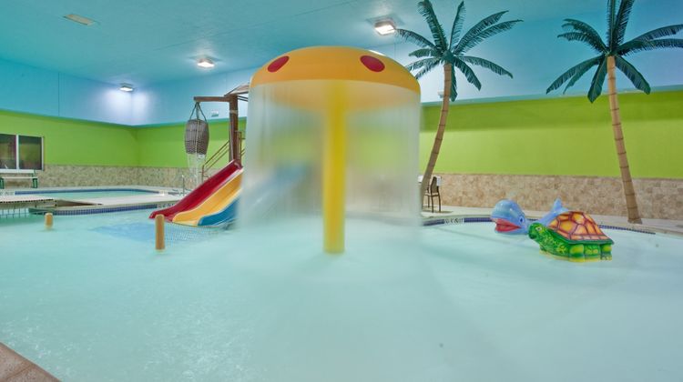 Holiday Inn Express Fremont Pool
