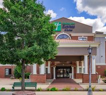 Holiday Inn Express Hotel & Suites Exterior