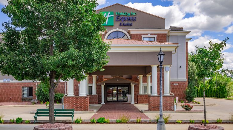 <b>Holiday Inn Express Hotel & Suites Exterior</b>. Images powered by <a href="https://www.leonardoworldwide.com/" title="Leonardo Worldwide" target="_blank">Leonardo</a>.
