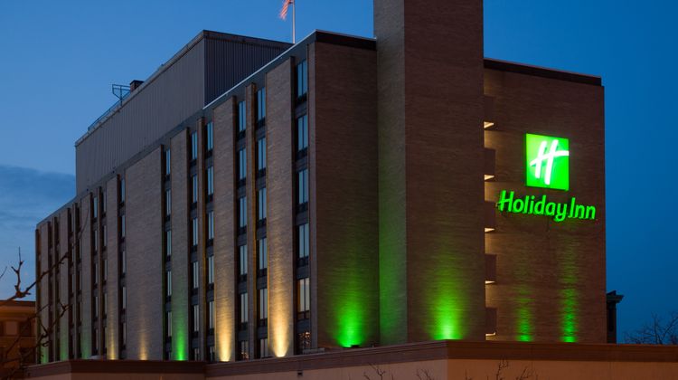 Holiday Inn Rock Island Exterior