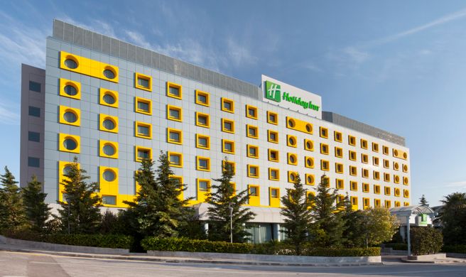 Holiday Inn Exterior