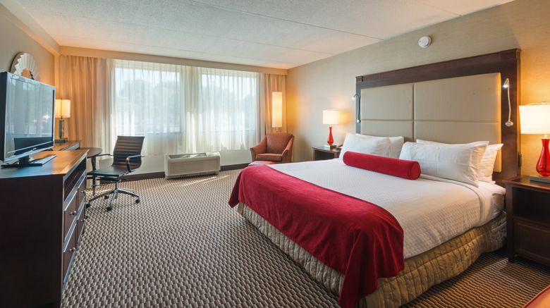 <b>Crowne Plaza Boston Woburn Room</b>. Images powered by <a href="https://www.leonardoworldwide.com/" title="Leonardo Worldwide" target="_blank">Leonardo</a>.