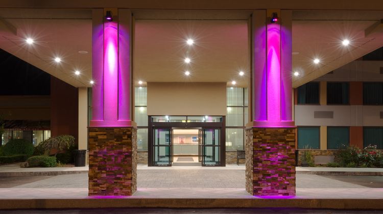 Crowne Plaza Boston Woburn Exterior