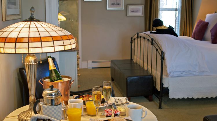Mill House Inn Suite