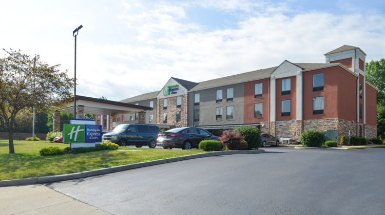 Holiday Inn Express Exterior