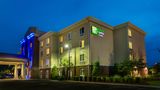 Holiday Inn Express Hotel & Suites Exterior