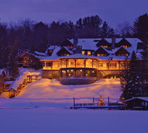 Lake Placid Lodge Exterior