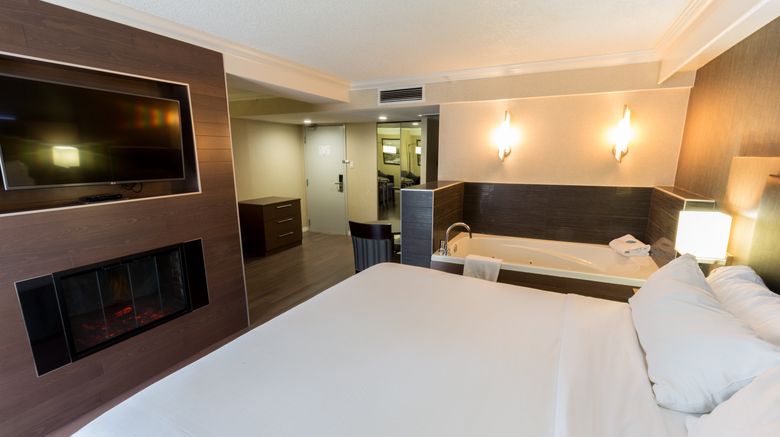 <b>Holiday Inn Express Edmonton Downtown Suite</b>. Images powered by <a href="https://www.leonardoworldwide.com/" title="Leonardo Worldwide" target="_blank">Leonardo</a>.