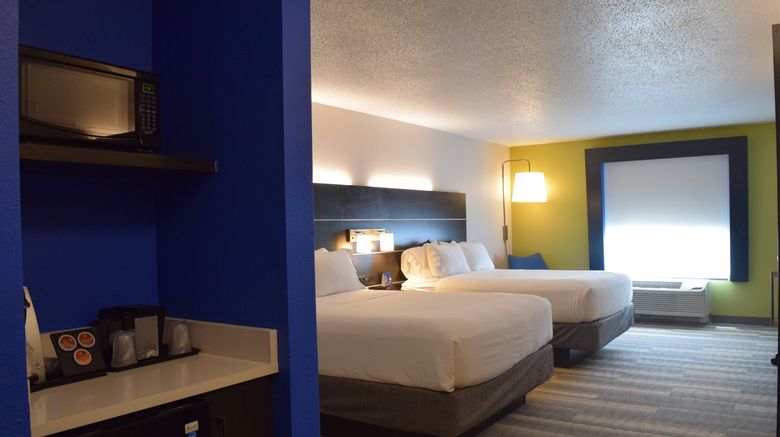 <b>Holiday Inn Express Hotel & Suites Room</b>. Images powered by <a href="https://www.leonardoworldwide.com/" title="Leonardo Worldwide" target="_blank">Leonardo</a>.