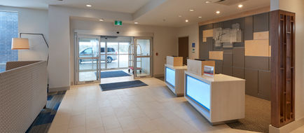 Holiday Inn Express/Suites St Johns Arpt Exterior