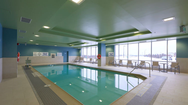 Holiday Inn Express/Suites St Johns Arpt Pool