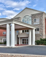 Holiday Inn Express Hotel & Suites
