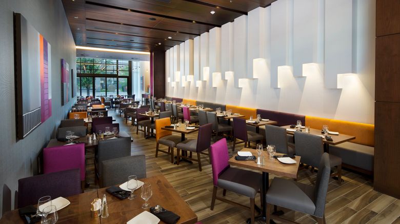 <b>Holiday Inn Hotel/Stes Centre-ville West Restaurant</b>. Images powered by <a href="https://www.leonardoworldwide.com/" title="Leonardo Worldwide" target="_blank">Leonardo</a>.
