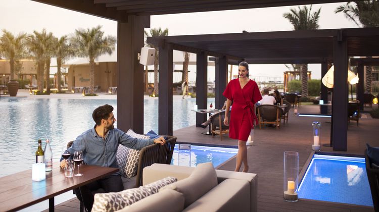 Saadiyat Rotana Resort and Villas Restaurant