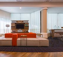 Holiday Inn Newport News - Hampton Lobby