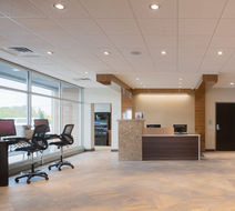 Crowne Plaza Burr Ridge Lobby