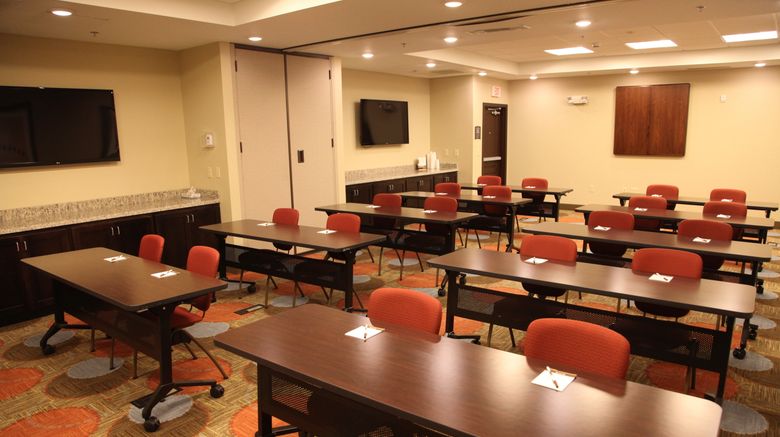 <b>Staybridge Suites Meeting</b>. Images powered by <a href="https://www.leonardoworldwide.com/" title="Leonardo Worldwide" target="_blank">Leonardo</a>.