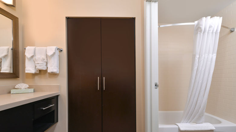 <b>Staybridge Suites Merrillville Room</b>. Images powered by <a href="https://www.leonardoworldwide.com/" title="Leonardo Worldwide" target="_blank">Leonardo</a>.