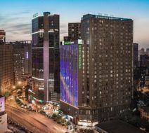 Holiday Inn Express Chengdu West Gate Exterior