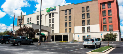 Holiday Inn Express Exterior
