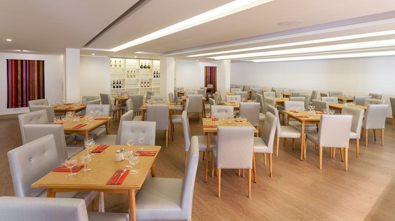 <b>Londres Estoril / Cascais Restaurant</b>. Images powered by <a href="https://www.leonardoworldwide.com/" title="Leonardo Worldwide" target="_blank">Leonardo</a>.