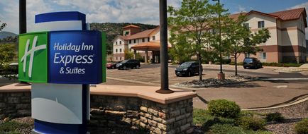 Holiday Inn Express Exterior