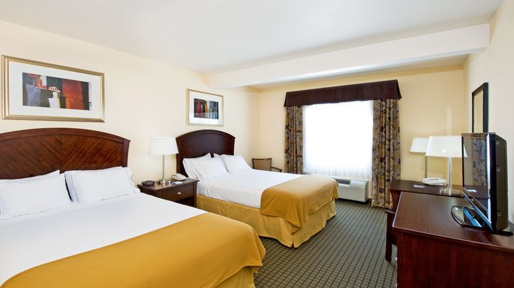 Holiday Inn Express Willcox Room
