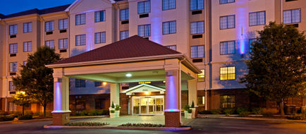 Holiday Inn Express Indianapolis East Exterior
