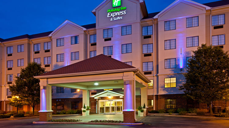 Holiday Inn Express Indianapolis East Exterior