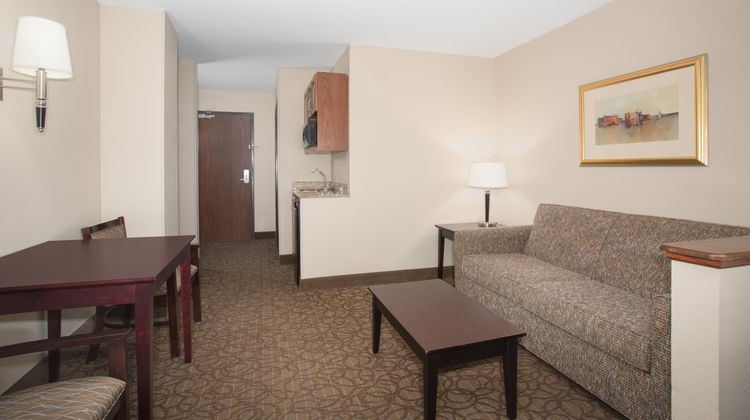 Holiday Inn Express Suite