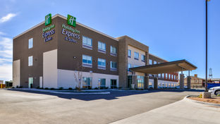 Holiday Inn Express & Suites Van Horn