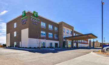 Holiday Inn Express & Suites Van Horn