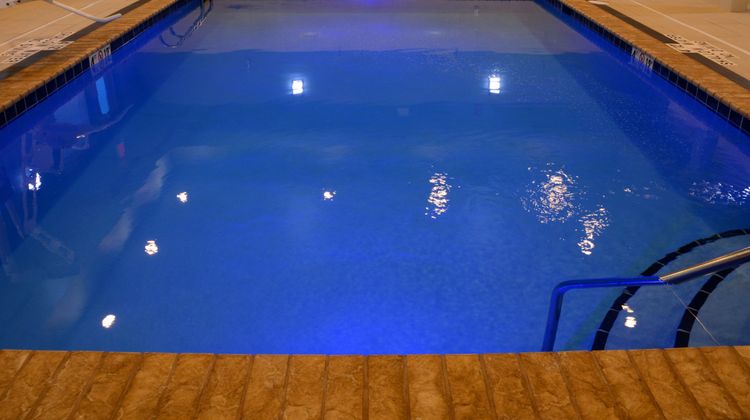 Holiday Inn Express & Suites Pittsburgh Pool