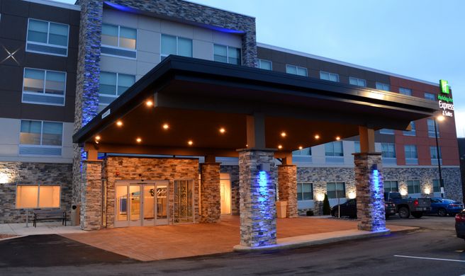 Holiday Inn Express & Suites Pittsburgh Exterior
