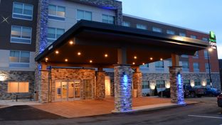 Holiday Inn Express & Suites Pittsburgh