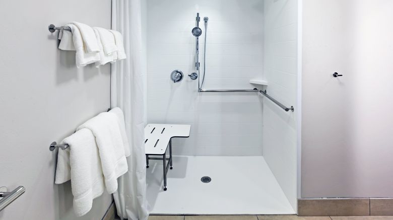 <b>Holiday Inn Express & Suites Chanute Room</b>. Images powered by <a href="https://www.leonardoworldwide.com/" title="Leonardo Worldwide" target="_blank">Leonardo</a>.