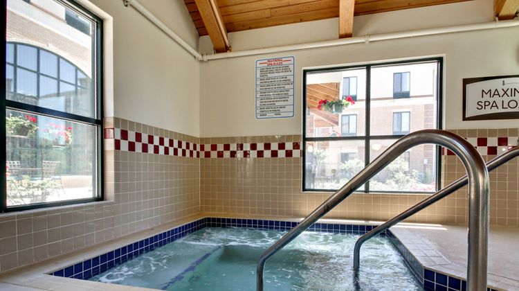 Staybridge Suites Middleton/Madison West Pool