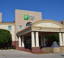 Holiday Inn Express Hotel & Stes Exterior
